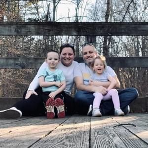 Meet your Posher, Caitlin